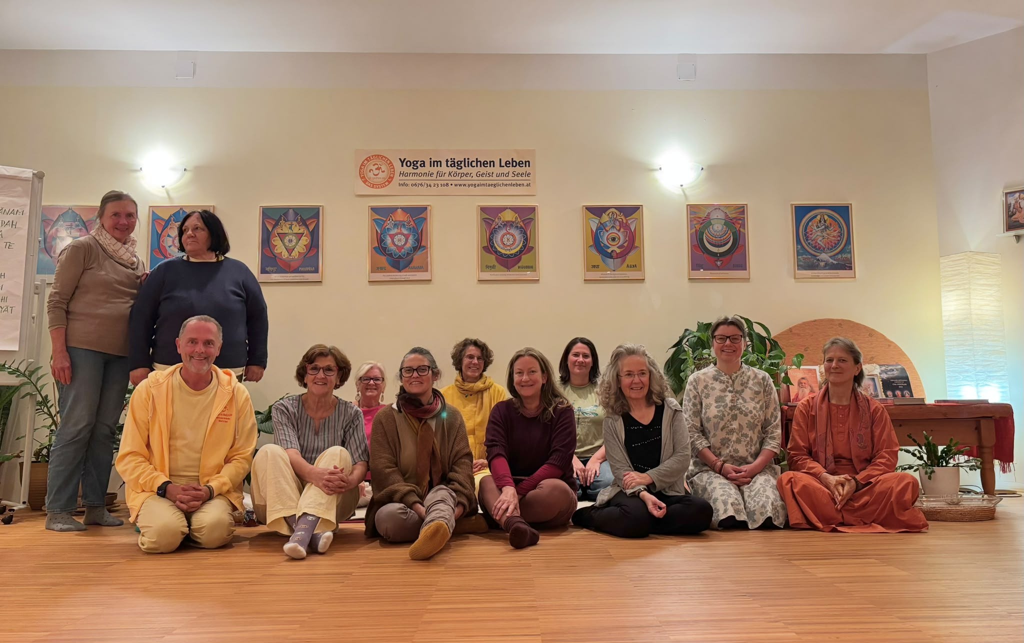 2026 10 25 StPoelten Bhakti Yoga Gruppenfoto
